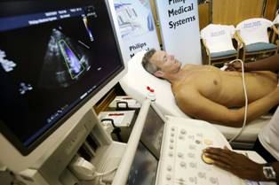 Athlete having a heart ultrasound scan